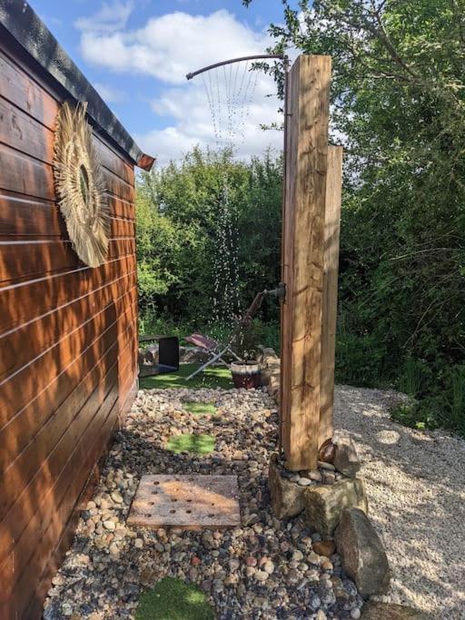 Secluded Private Cottage Hot-Tub, Sauna & Fire-Pit Carrick on Shannon エクステリア 写真