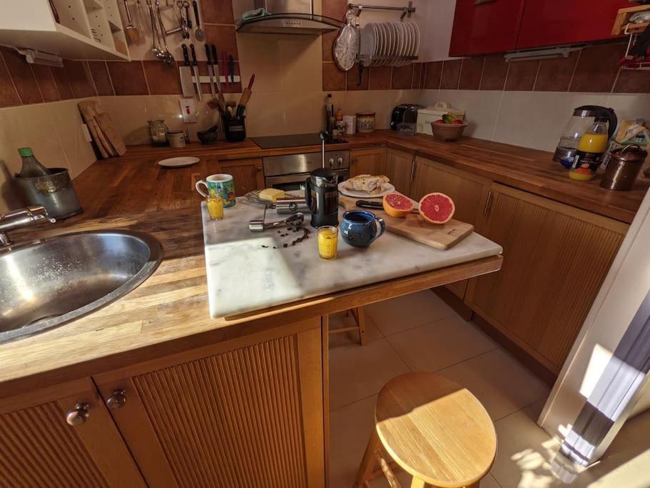 Secluded Private Cottage Hot-Tub, Sauna & Fire-Pit Carrick on Shannon エクステリア 写真